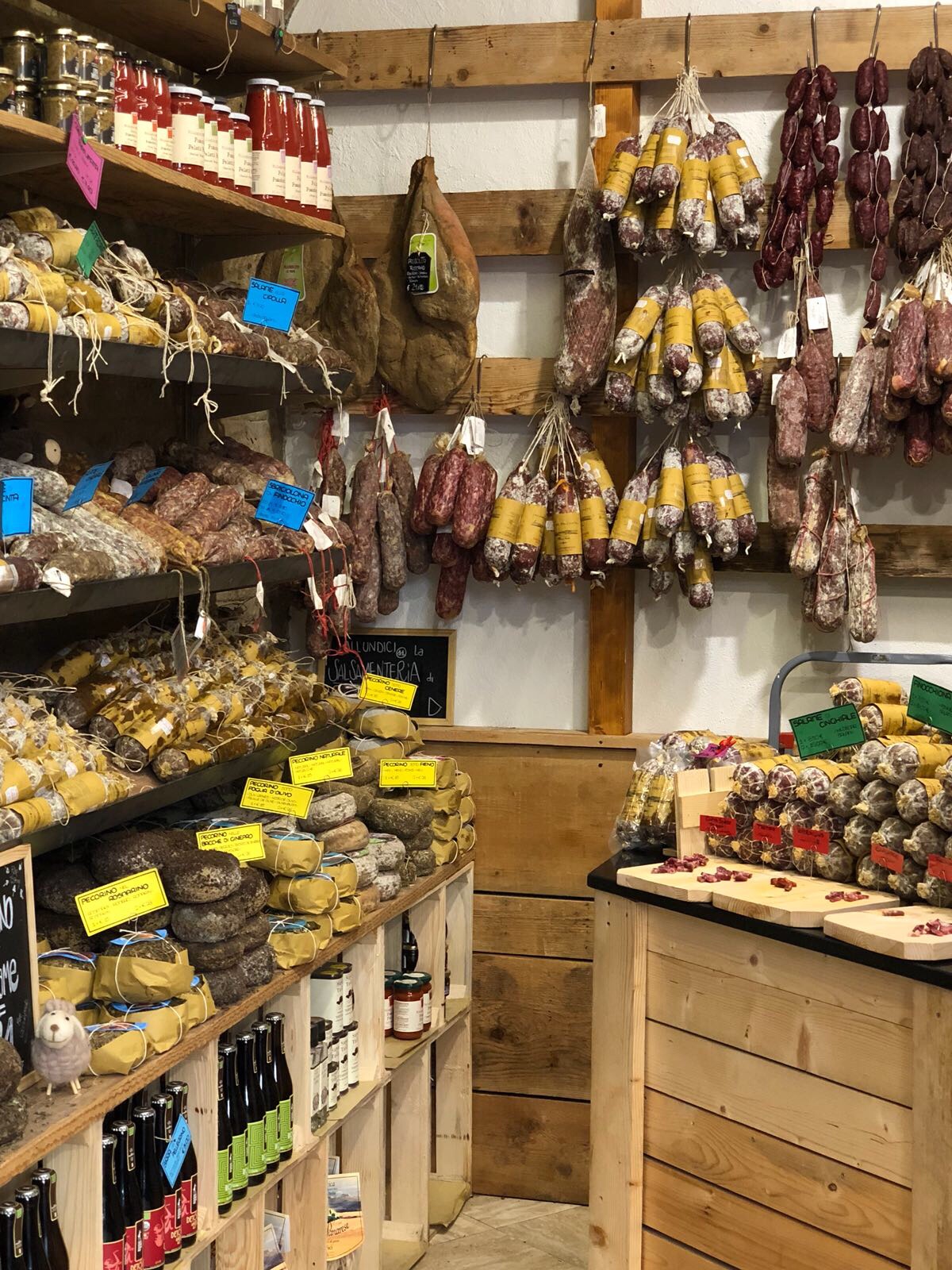 Rustic Toscana Siena charcuterie